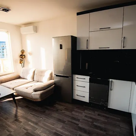 Modern Spacious 1bd For Two In By Flat Mаnаger شقة نيسيبار