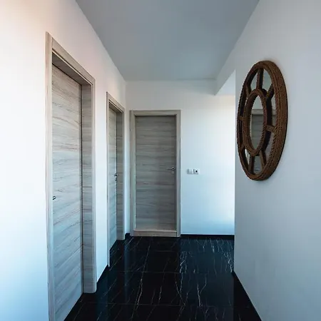 Modern Spacious 1bd For Two In By Flat Mаnаger Lejlighed *