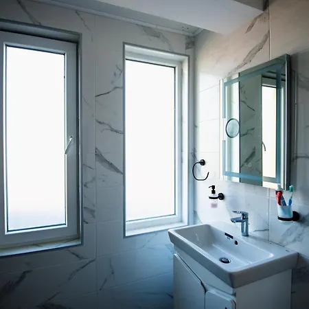 Lejlighed Modern Spacious 1bd For Two In By Flat Mаnаger